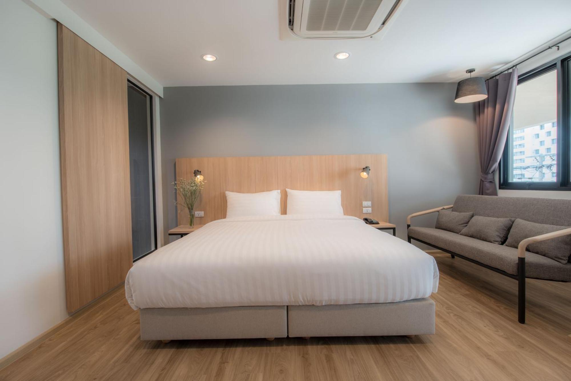 Mii Hotel Srinakarin Bangkok Room photo