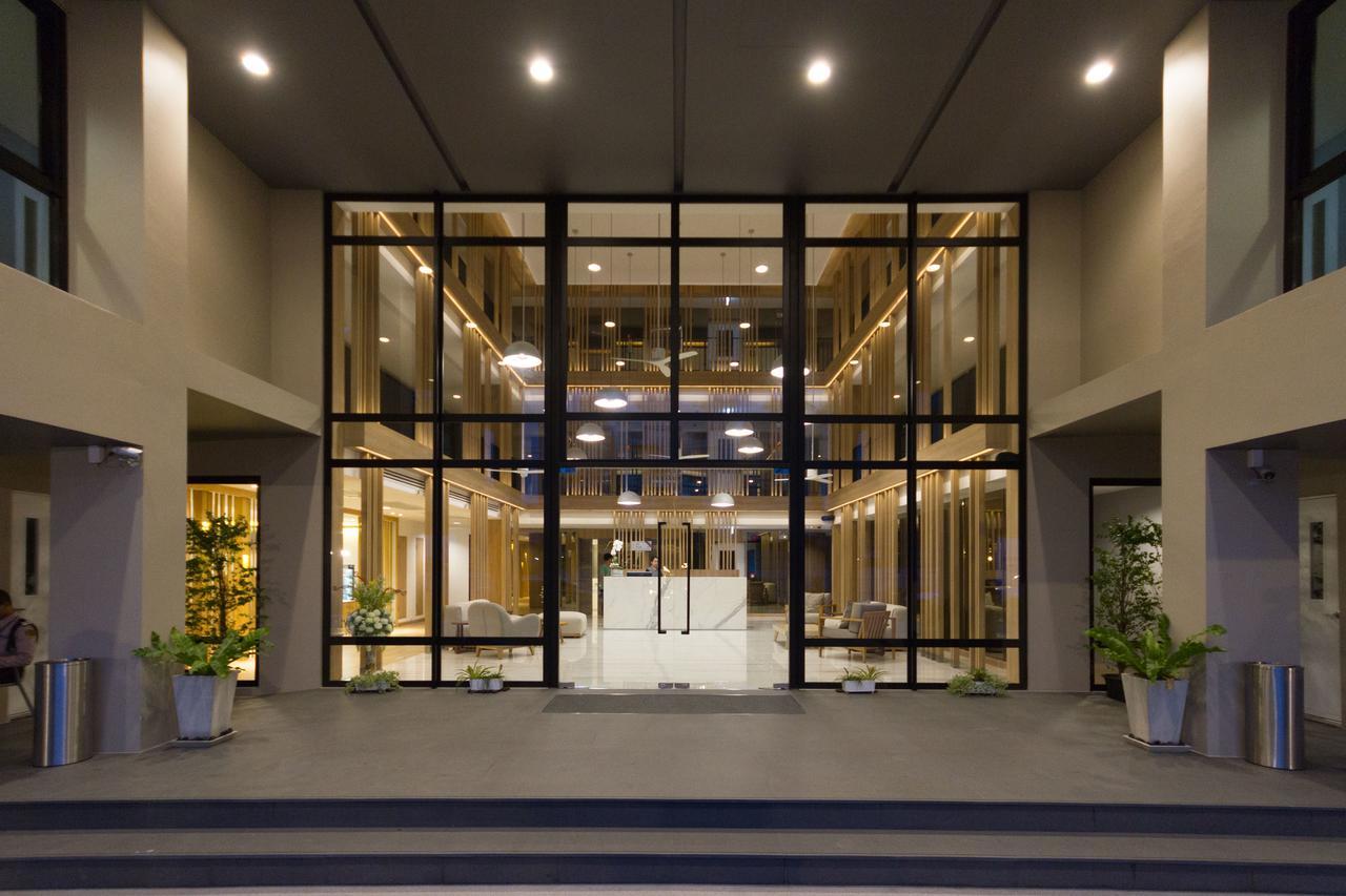 Mii Hotel Srinakarin Bangkok Exterior photo
