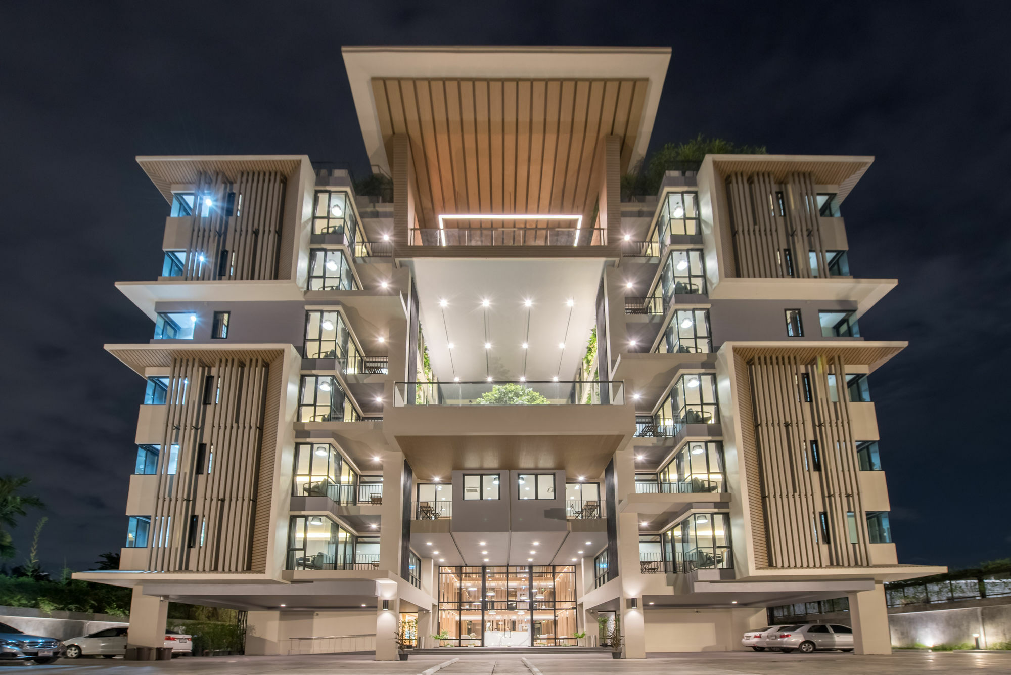 Mii Hotel Srinakarin Bangkok Exterior photo